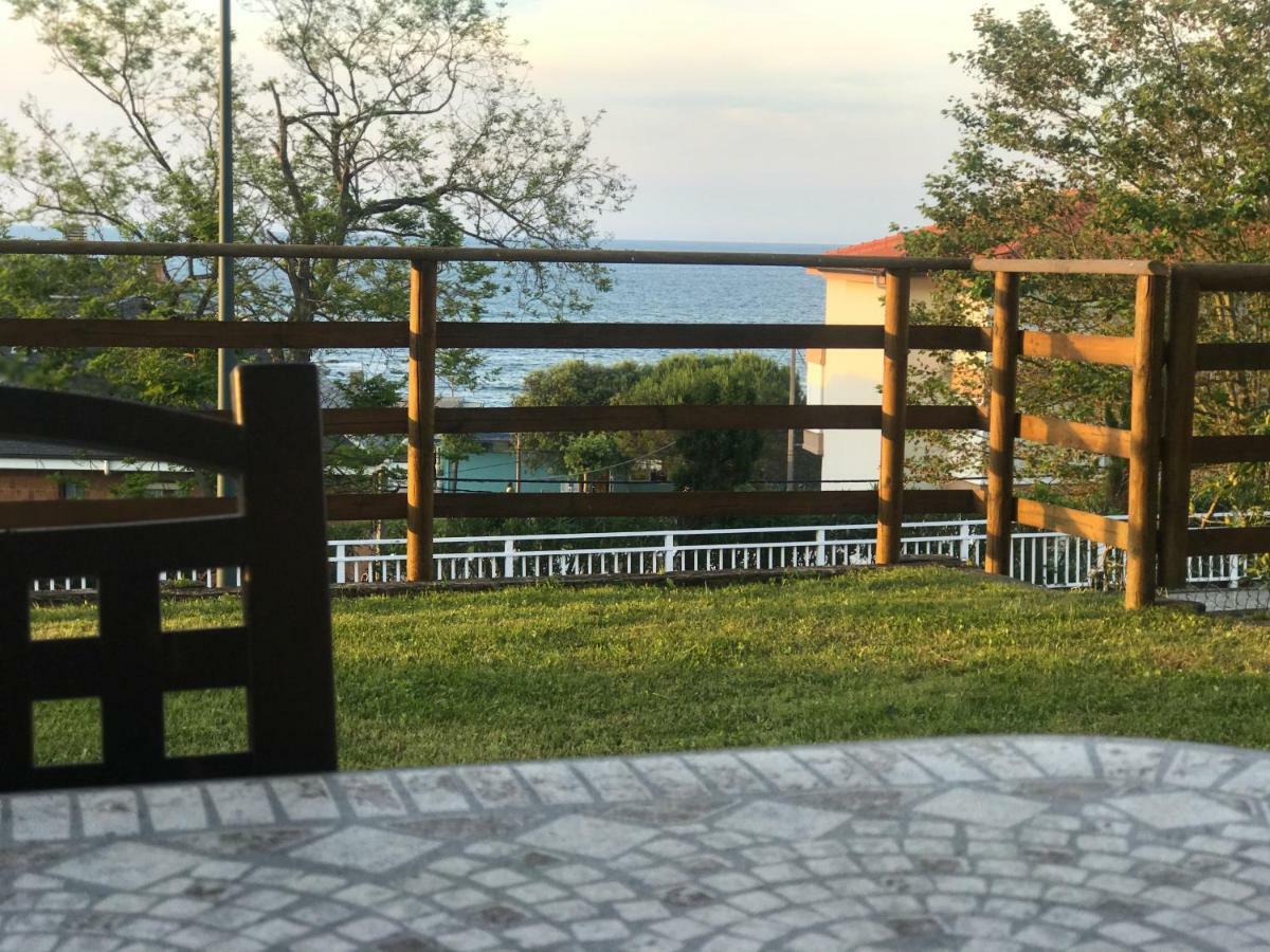 Casa De Las Flores - Apartamento Con Jardin Privado Frente A La Playa De Комильяс Экстерьер фото
