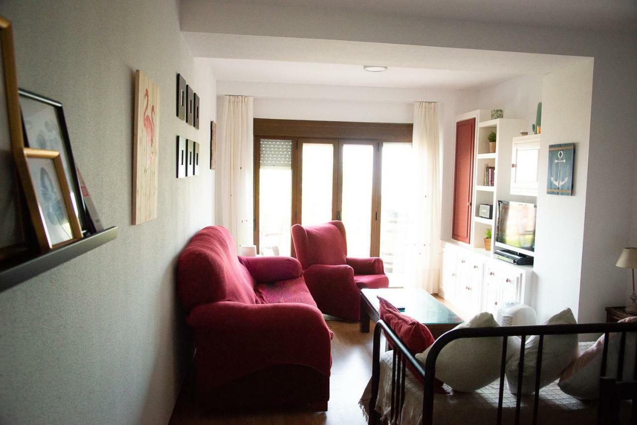 Casa De Las Flores - Apartamento Con Jardin Privado Frente A La Playa De Комильяс Экстерьер фото