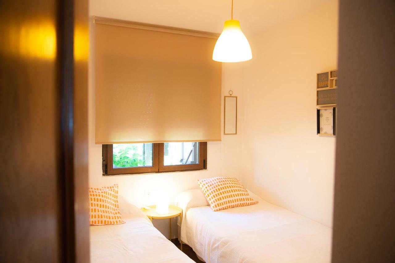 Casa De Las Flores - Apartamento Con Jardin Privado Frente A La Playa De Комильяс Экстерьер фото